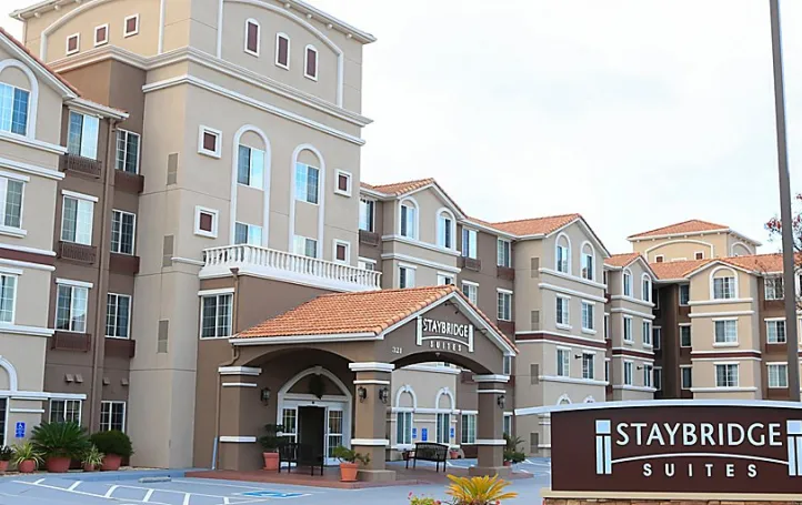 semi-hotel-partnerships-staybridge